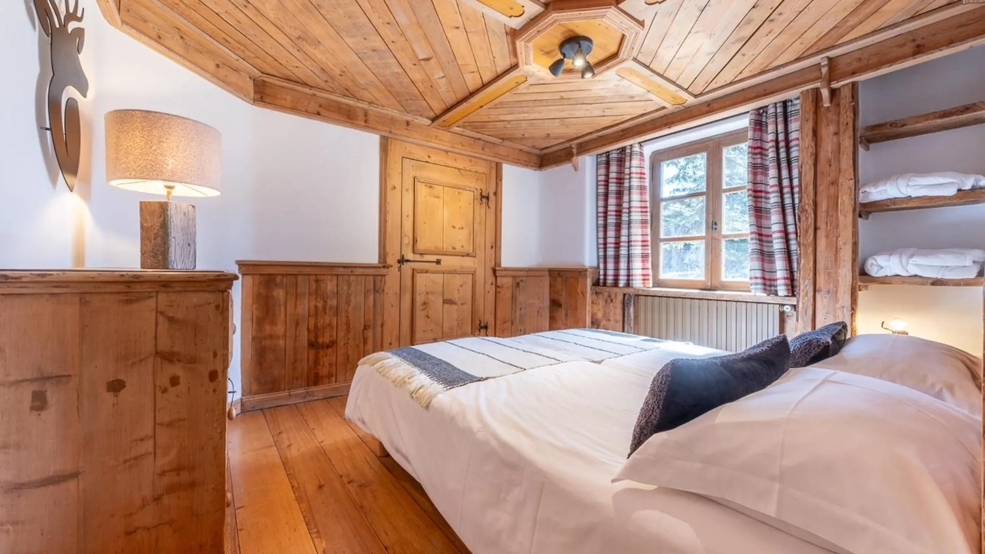 Chalet Familial Authentique Avec Spa, Jacuzzi Et Hammam - Courchevel 1850 - Fr-1-613A-26
